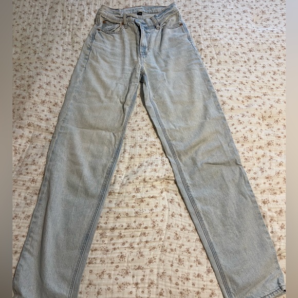 American Eagle crossover jeans - Picture 1 of 9